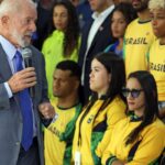 Lula assina decreto reajustando Bolsa Atleta em 10,86%