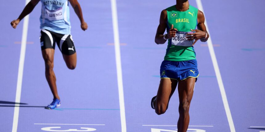 Alison dos Santos garante presença na final dos 400 m com barreiras