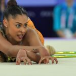 Babi Domingos fica em 10º na final individual da ginástica rítmica