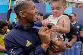 Hoje é Dia: encerramento das Olimpíadas e Dia dos Pais são destaques