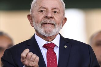 Lula conversa com líderes da Finlândia e dos Países Baixos