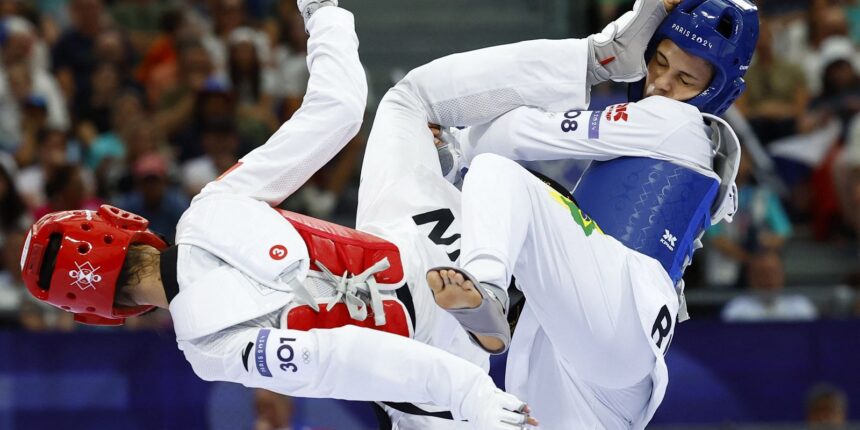 Maria Clara perde no Taekwondo, mas ainda tem chance para o bronze