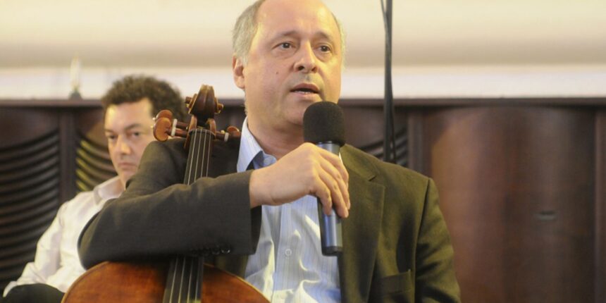 Morre o violoncelista Antonio Meneses