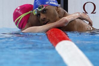 Nadador Gabriel Araújo conquista 1º ouro do Brasil na Paralimpíada