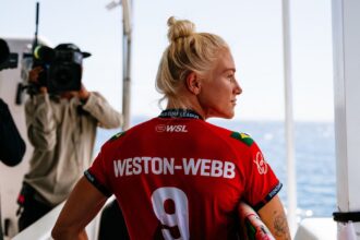 Tati Weston-Webb e Ítalo Ferreira se garantem no WSL Finals