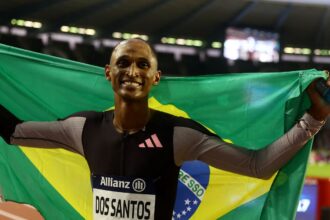 Alison dos Santos termina 2024 como bicampeão da Diamond League