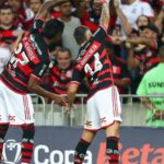 Arrascaeta decide e Flamengo avança para semifinal da Copa do Brasil