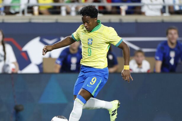 Com Endrick titular, Brasil enfrenta o Paraguai pelas Eliminatórias