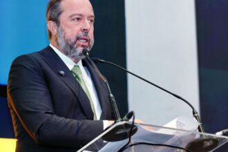 “Fase quase final”, diz ministro sobre licença para margem equatorial