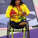 Maria de Fátima Castro levanta 133 quilos para ganhar bronze em Paris