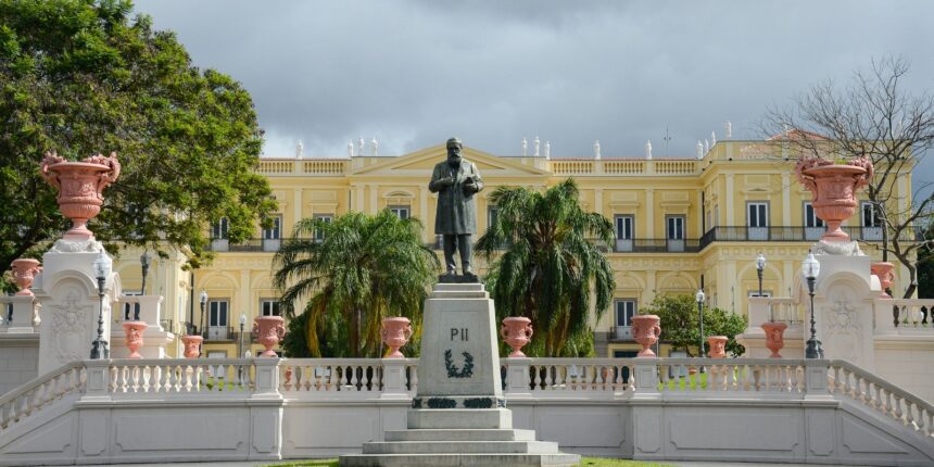 Seis anos após incêndio, Museu Nacional faz apelo por doações