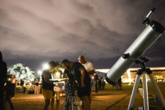 Cometa que passará perto da Terra poderá ser visto no Brasil