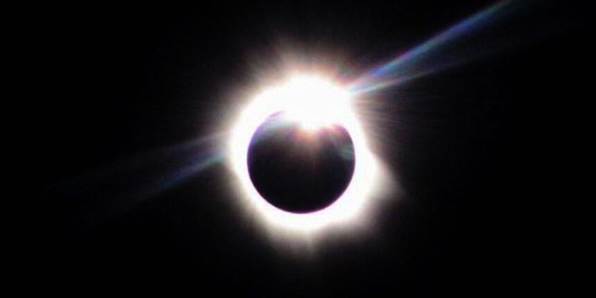 Eclipse do Sol acontece hoje a tarde; veja horário e como observar