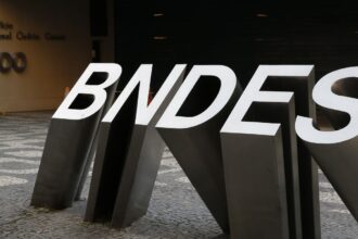 BNDES assina contrato com Banco de Desenvolvimento da América Latina 