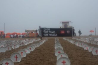 Copacabana recebe manifestações pelo fim da fome e para pressionar G20