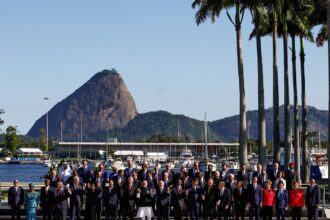 G20: Foto oficial reúne líderes mundiais sem Biden, Meloni e Trudeau