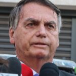 Indiciado, Bolsonaro diz que Moraes “faz tudo o que não diz a lei”