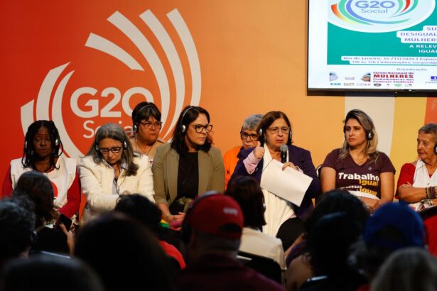 Ministra defende mudança na legislação sobre paridade política