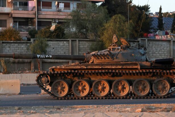 Israel avança sobre território da Síria após queda de Assad