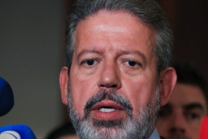 Lira diz que emendas cumprem acordos firmados entre Poderes