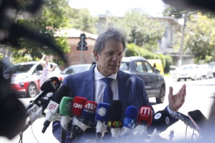 Lula manifesta preocupação com “desidratação” do pacote fiscal