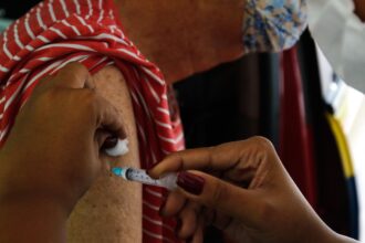 Rio adota orientação do Ministério da Saúde no uso de vacina da covid