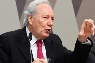 Brasil não quer provocar EUA, diz Lewandowski sobre deportações