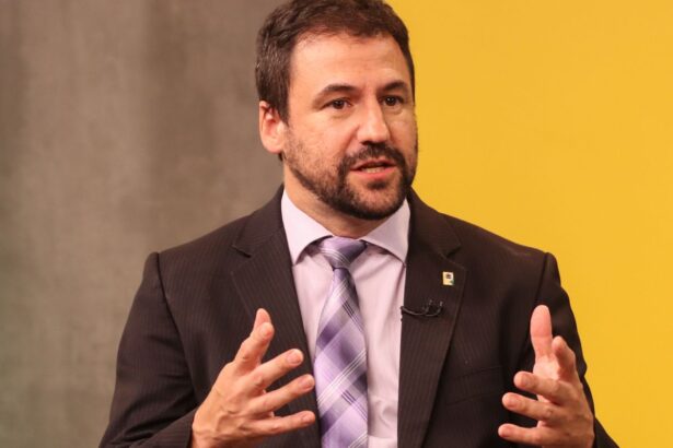 Meta rejeita soberania de países em ambiente digital, diz secretário