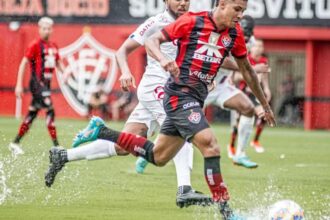 Vitória e Barcelona de Ilhéus não saem do zero na abertura do Baiano