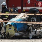 Aeronave colidiu em árvore antes de atingir ônibus em São Paulo