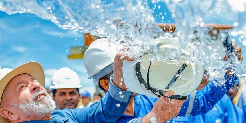 Lula entrega obras de saneamento e abastecimento de água na Bahia