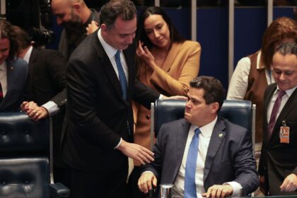 Nova Mesa Diretora do Senado é eleita por aclamação