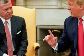 Trump pedirá a rei da Jordânia para transferir palestinos de Gaza