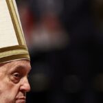 Vaticano diz que Papa Francisco teve noite tranquila no hospital