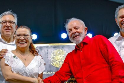 Lula diz que Brasil continuará crescendo acima de 3% neste ano