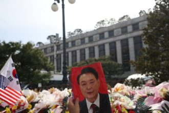 Após impeachment, Presidente da Coreia do Sul é destituído do cargo