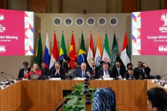 Brasil abre evento do Brics pedindo fim de guerras e de tensões