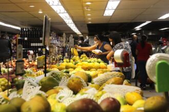Cesta básica de S.Paulo está estável, diz pesquisa do Procon e Dieese