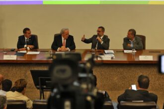 Desconto ilegal terá que ser restituído a aposentados, dizem ministros