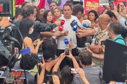 Glauber Braga encerra greve de fome após acordo com Hugo Motta