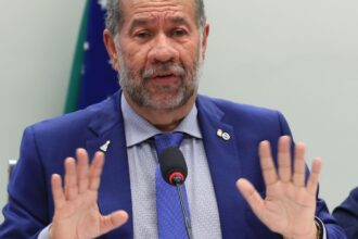 Lupi diz que é difícil calcular quantos tiveram descontos irregulares
