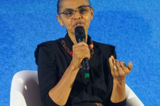 Marina Silva recebe alta após atendimento médico em Brasília