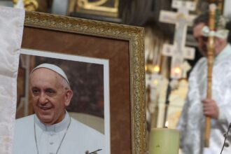 Papa Francisco: velório aberto começa amanhã, funeral será no sábado