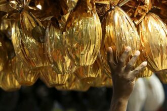 Páscoa: entenda a transição de ovos decorados para ovos de chocolate