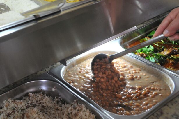 Preço de ingredientes do prato feito tem queda em São Paulo em março