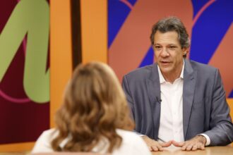 Reforma do IR cria constrangimento moral para super-ricos, diz Haddad