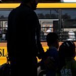 Ataque suicida contra ônibus escolar deixa cinco mortos no Paquistão