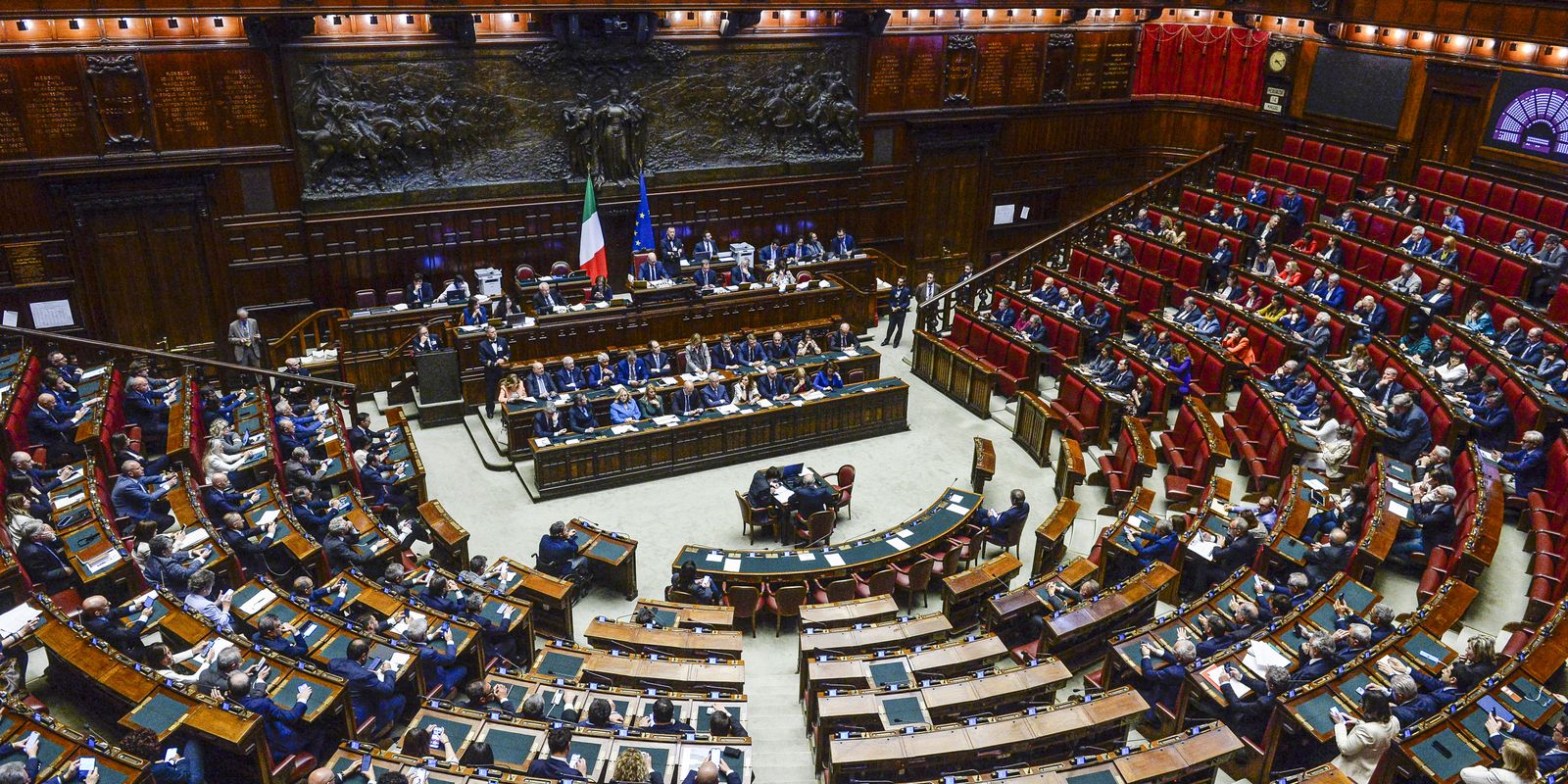 Câmara dos Deputados na Itália aprova decreto que restringe cidadania