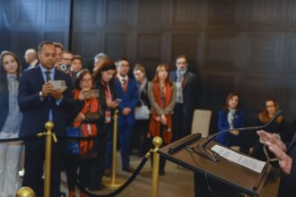 Com Putin, Lula reforça posição em atuar por fim da guerra na Ucrânia