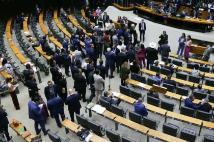 Congresso dá 10 dias para governo ter alternativa ao aumento do IOF